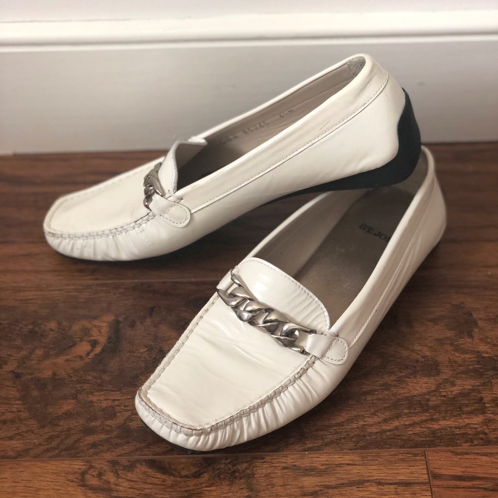 VINTAGE St. John Patent Leather Chain Loafers